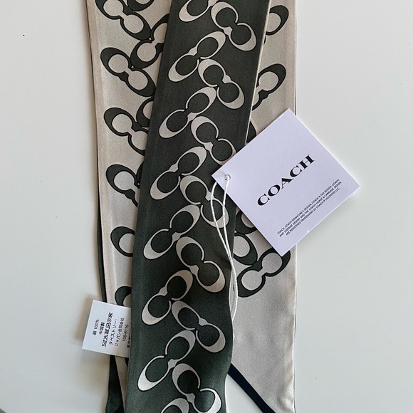 NWT Coach Signature Silk Scarf 30068 Forest Green - Picture 1 of 8